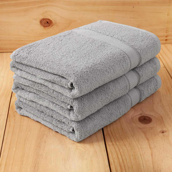Toalla Hotelera Gris 550gr 70x140 cm