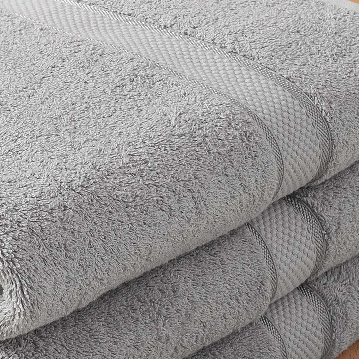 Toalla Hotelera Gris 550gr 70x140 cm